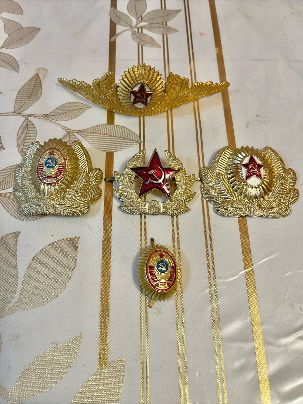 VTG LOT Of 5 military hat Officers badges from the Soviet era Army
Cockade USSR